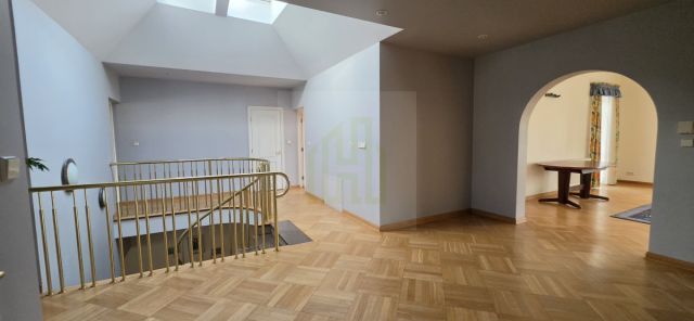 dom wolnostojący, 8 pokoi Grodzisk Mazowiecki. Zdjęcie 14
