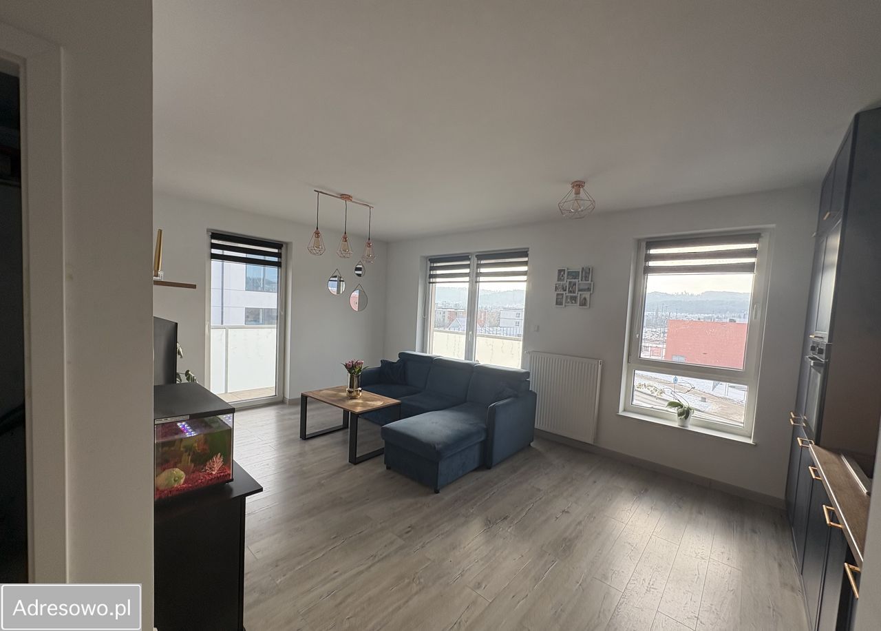 Mieszkanie 3-pokojowe Rumia, ul. Kosynierów. Zdjęcie 1