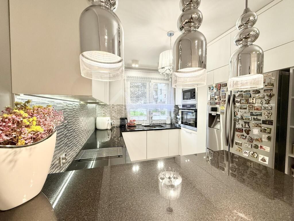 Mieszkanie 3-pokojowe Kielce. Zdjęcie 3