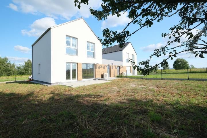 bliźniak, 5 pokoi Miękinia. Zdjęcie 7