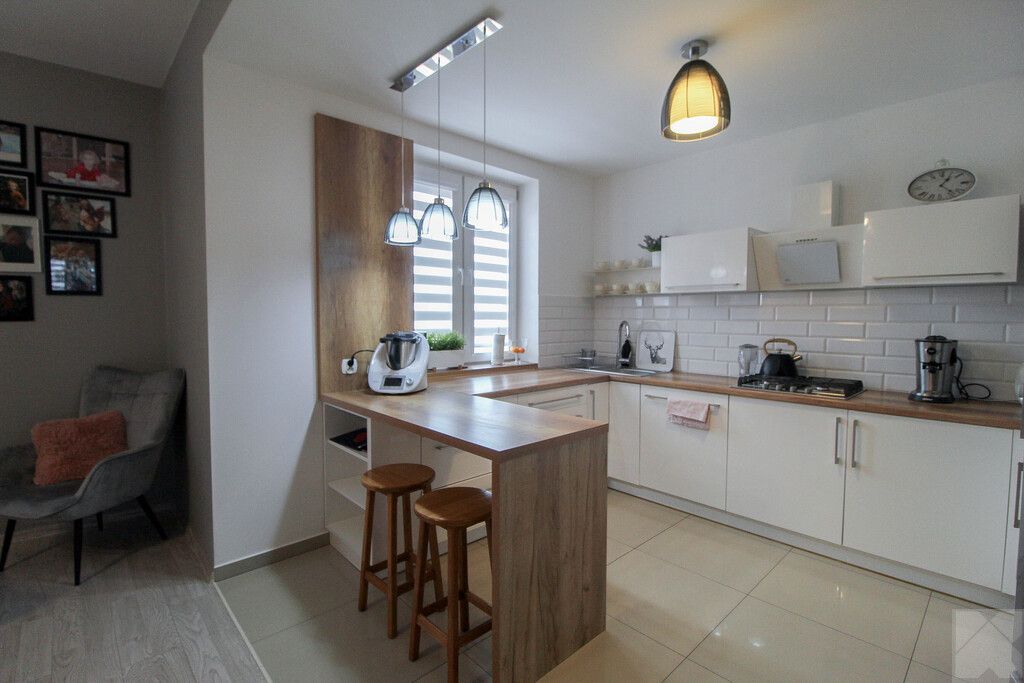 Mieszkanie 3-pokojowe Ostrów. Zdjęcie 5