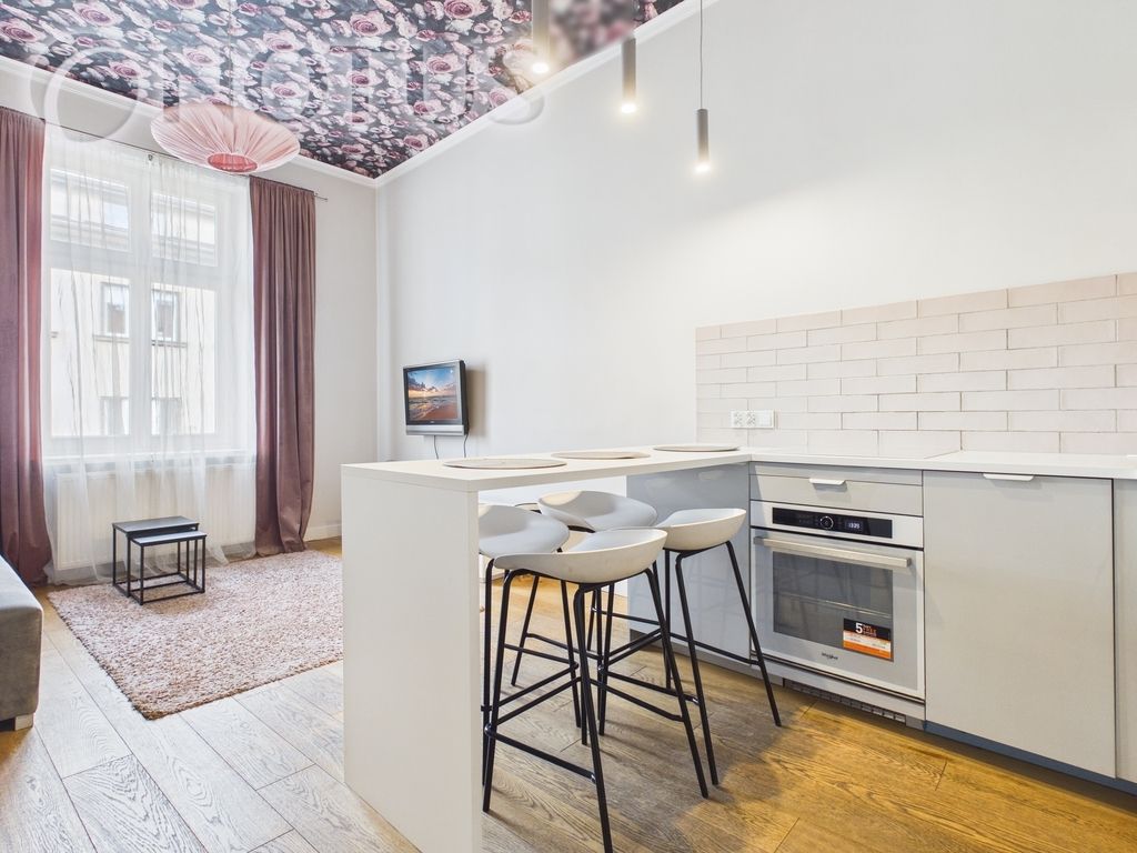 Mieszkanie 3-pokojowe Kraków Śródmieście, ul. Krowoderska. Zdjęcie 1