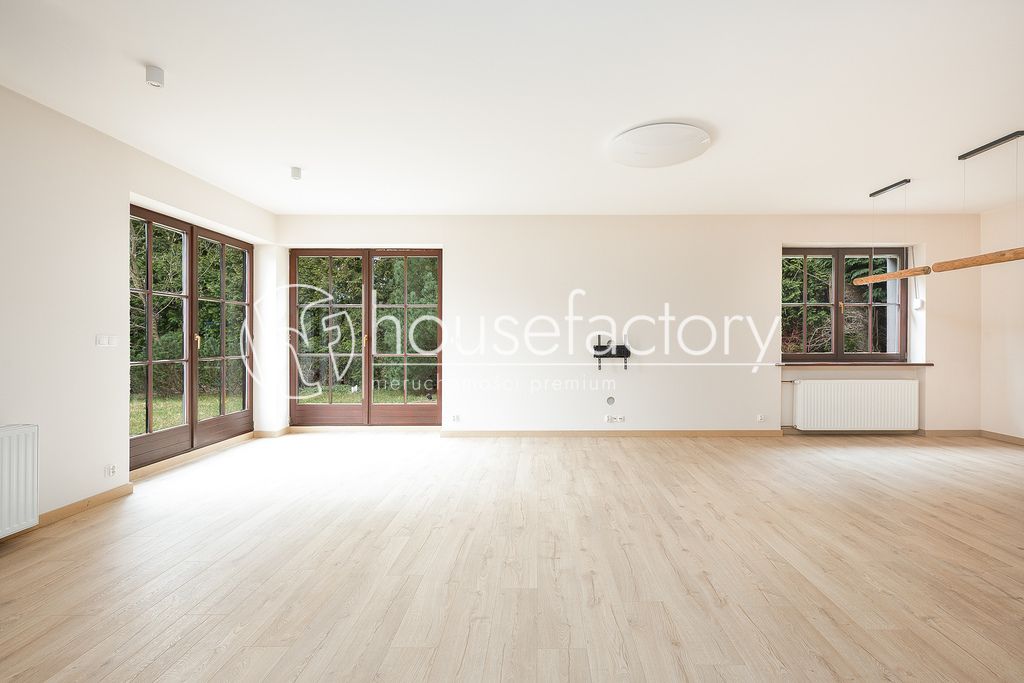 Mieszkanie 5-pokojowe Łódź, ul. gen. Antoniego Jeziorańskiego. Zdjęcie 2