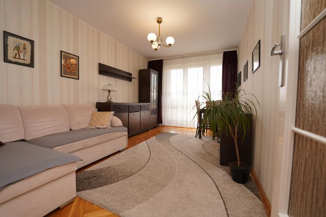 Mieszkanie 3-pokojowe Gdynia Obłuże, ul. Białowieska. Zdjęcie 1