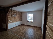 Mieszkanie 2-pokojowe Olesno. Zdjęcie 3