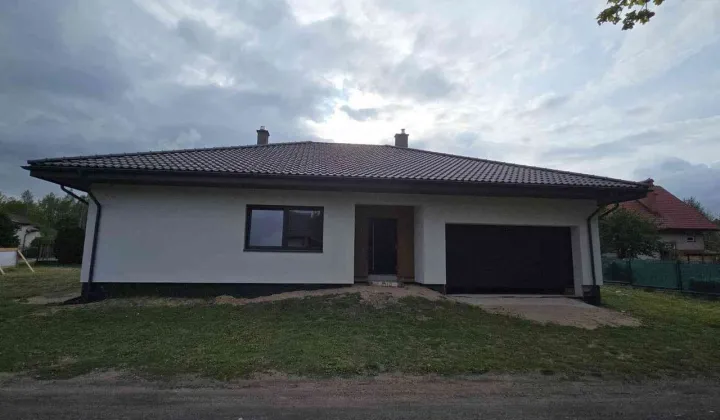 dom wolnostojący, 4 pokoje Częstochowa Stradom, ul. Skrzetuskiego
