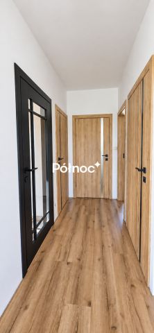dom wolnostojący, 5 pokoi Niemodlin, ul. Słoneczna. Zdjęcie 10