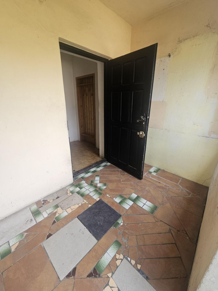 dom wolnostojący, 5 pokoi Leleszki. Zdjęcie 13