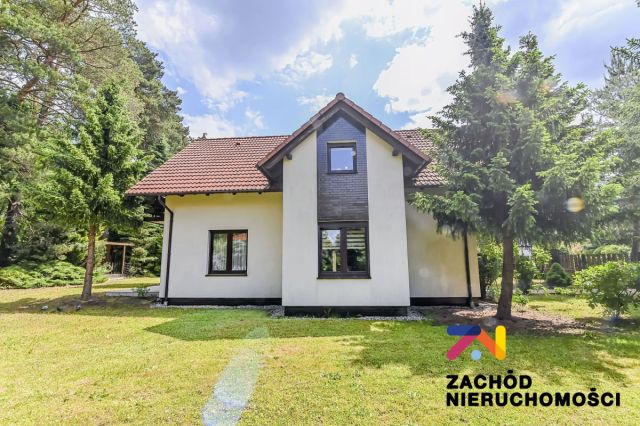 dom wolnostojący, 4 pokoje Zielona Góra. Zdjęcie 2