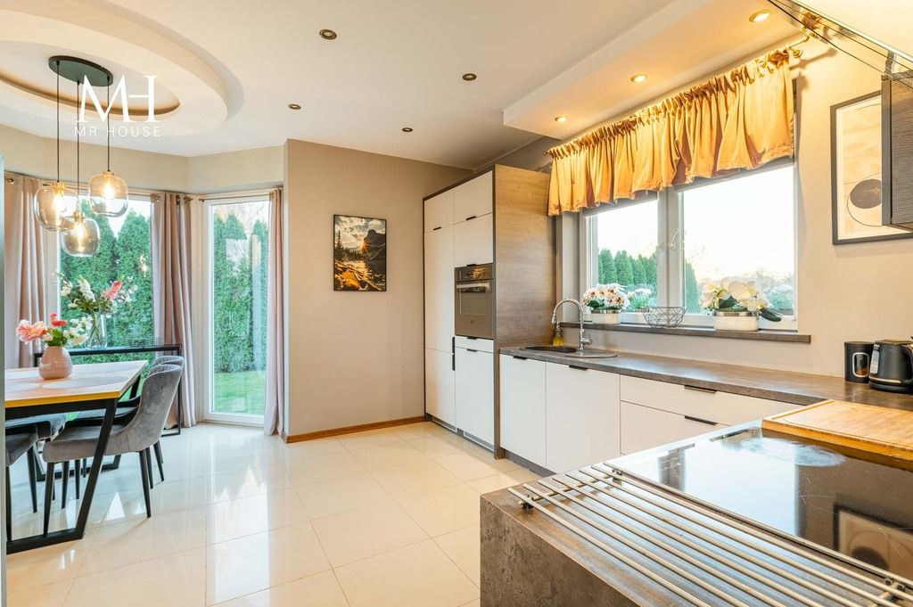 dom wolnostojący, 5 pokoi Pabianice. Zdjęcie 4