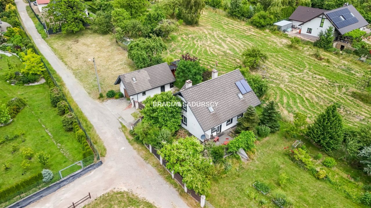 dom wolnostojący, 4 pokoje Rożnowa. Zdjęcie 31