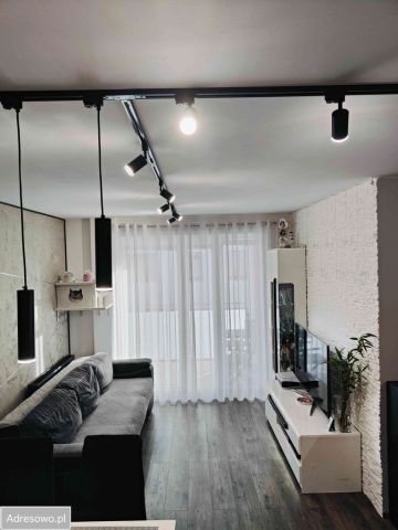 Mieszkanie 3-pokojowe Ząbki, ul. Christiana Andersena. Zdjęcie 1