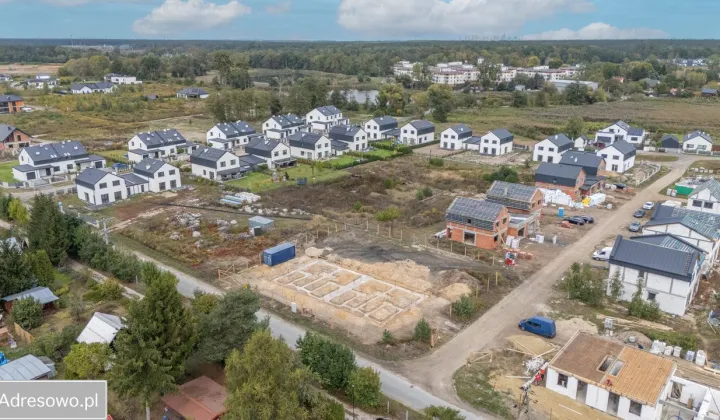 dom szeregowy, 4 pokoje Walendów, ul. Ogrody Walendów