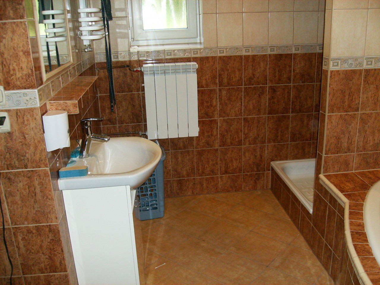 siedlisko, 3 pokoje Werchrata Łozy. Zdjęcie 6