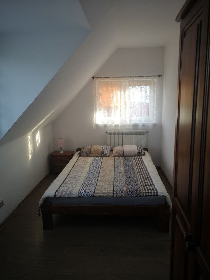 dom wolnostojący, 3 pokoje Rybical. Zdjęcie 11