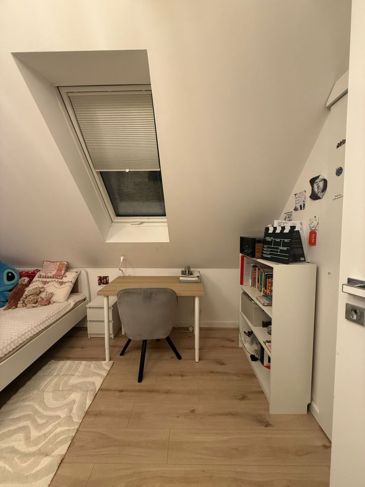 dom wolnostojący, 4 pokoje Michałowice, ul. Regulska. Zdjęcie 32