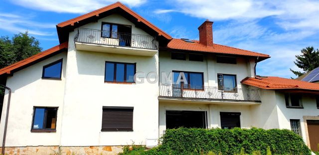 dom wolnostojący, 12 pokoi Warszawa Wawer. Zdjęcie 1