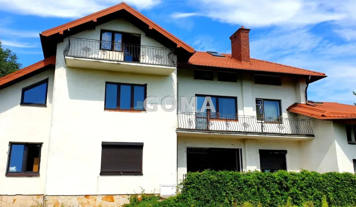 dom wolnostojący, 12 pokoi Warszawa Wawer