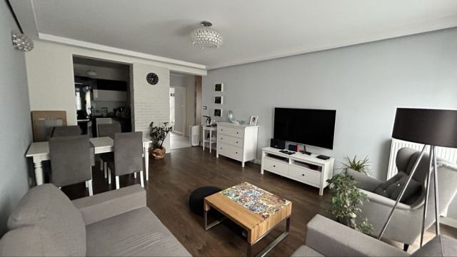 Mieszkanie 3-pokojowe Kościelna Wieś, os. Osiedle Złote Łąki. Zdjęcie 1