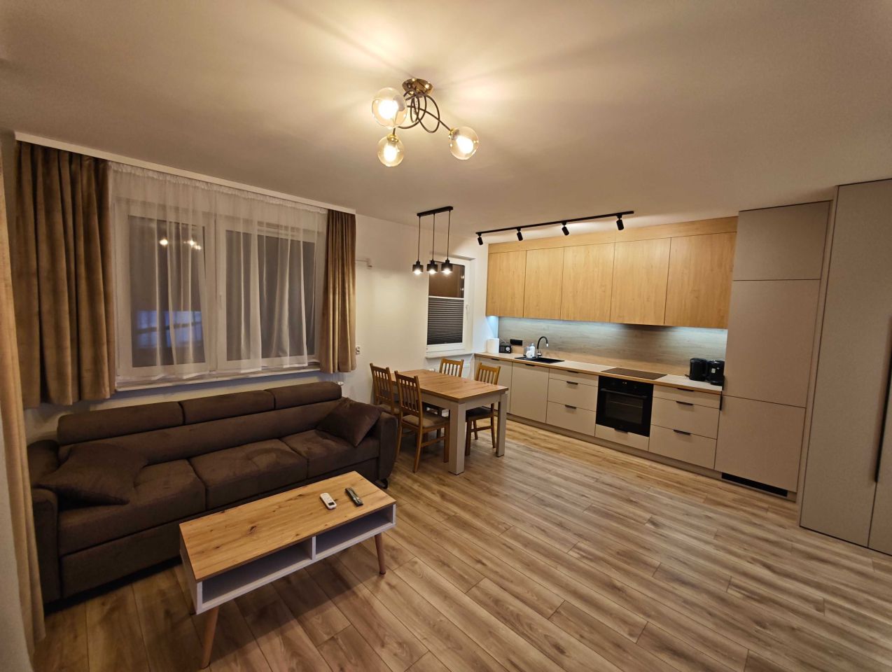 Mieszkanie 3-pokojowe Kraków Krowodrza, ul. Myśliwska. Zdjęcie 1