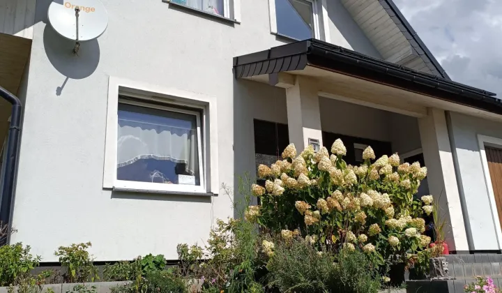 dom wolnostojący, 5 pokoi Byków, ul. Wiśniowa