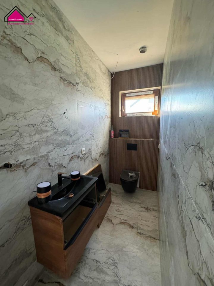 bliźniak, 3 pokoje Rumin. Zdjęcie 9