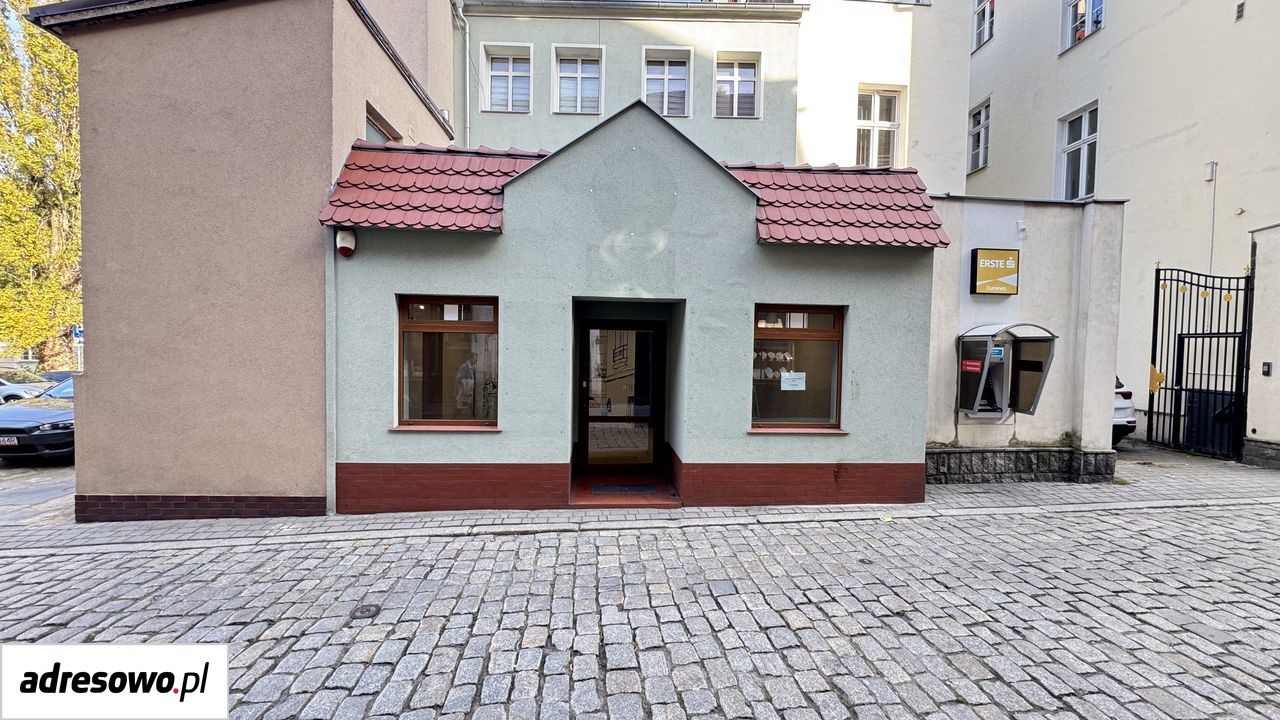 Nieruchomość komercyjna do wynajęcia bez pośredników          
          
            ul. Artura Grottgera          
          
            Zielona Góra Centrum