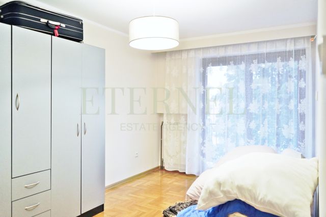 bliźniak, 5 pokoi Kraków, ul. ks. Prałata Mariana Łaczka. Zdjęcie 7