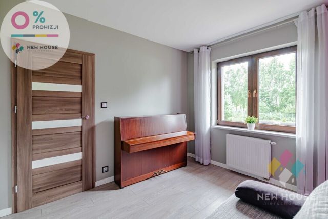 dom wolnostojący, 6 pokoi Różnowo. Zdjęcie 10