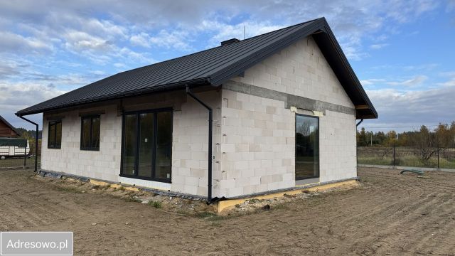 dom wolnostojący, 4 pokoje Antoninów. Zdjęcie 1