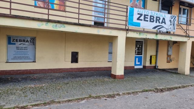 Lokal Łódź Retkinia, ul. Kostki Napierskiego. Zdjęcie 1