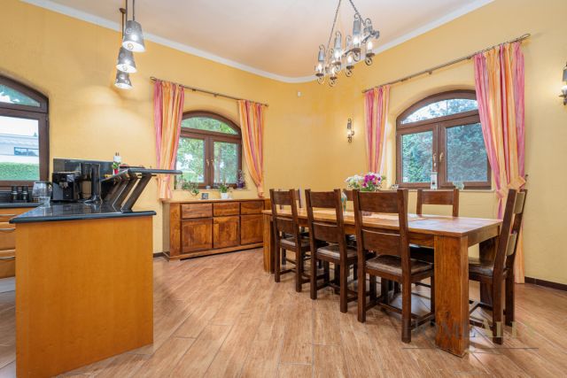 dom wolnostojący, 8 pokoi Szeligi. Zdjęcie 7