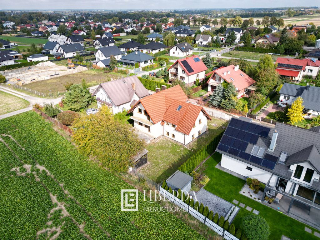 dom wolnostojący, 6 pokoi Niedrzwica Duża. Zdjęcie 3