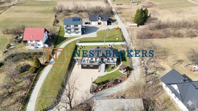 dom wolnostojący, 8 pokoi Łętownia. Zdjęcie 19