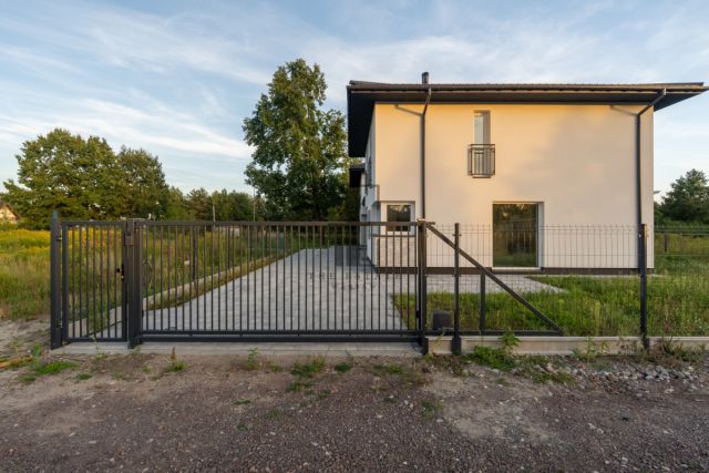 bliźniak, 5 pokoi Halinów. Zdjęcie 2