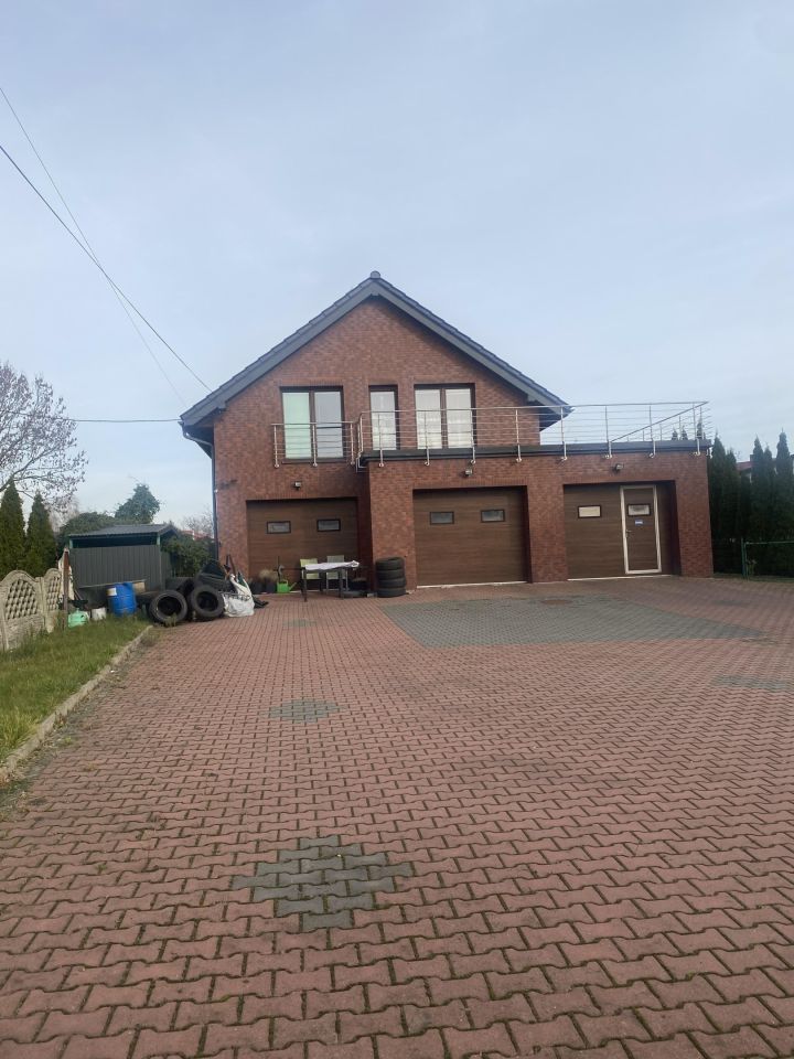 dom wolnostojący, 5 pokoi Katowice Kostuchna, Szarych szeregów. Zdjęcie 1