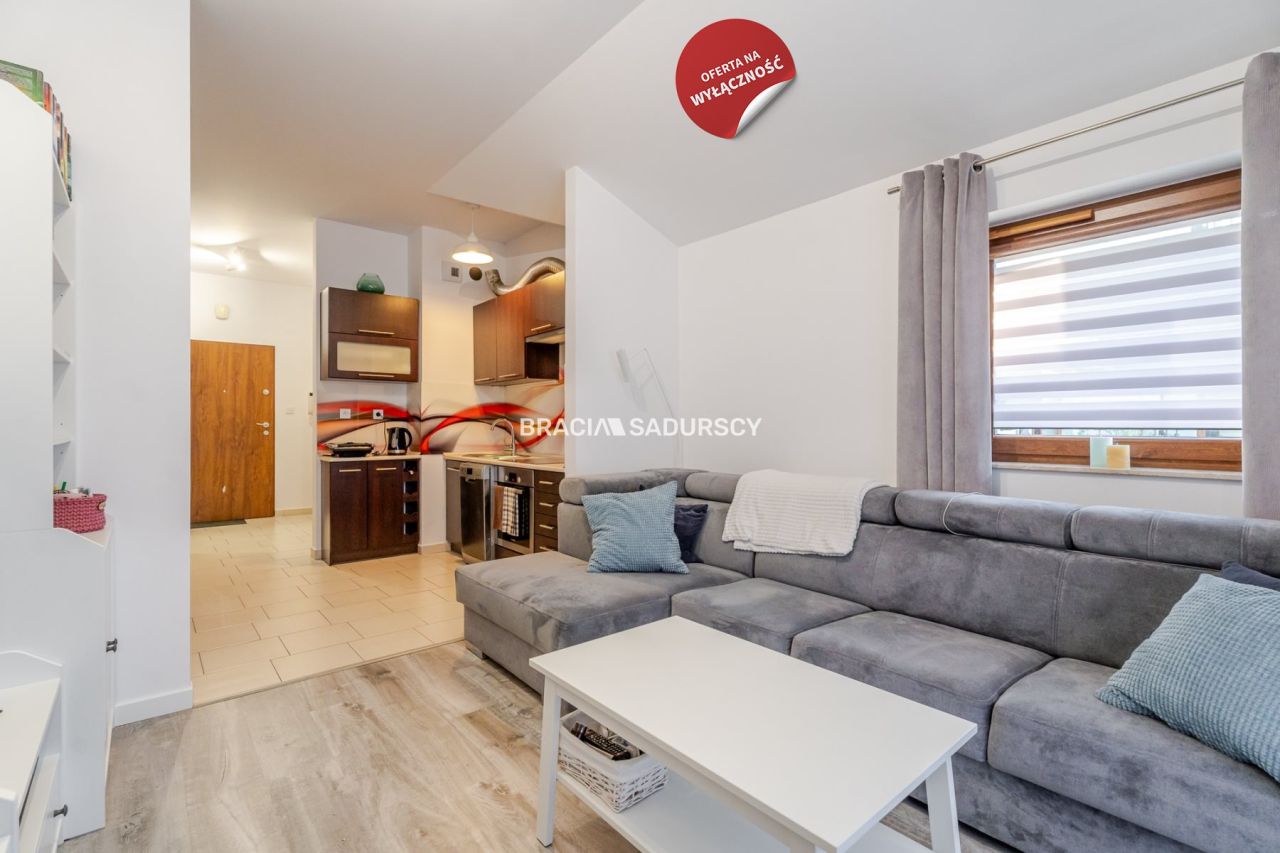 Mieszkanie 2-pokojowe Kraków Bieżanów, ul. Henryka i Karola Czeczów. Zdjęcie 1