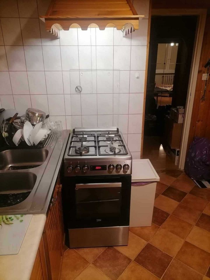 Mieszkanie 3-pokojowe Brzeziny. Zdjęcie 4