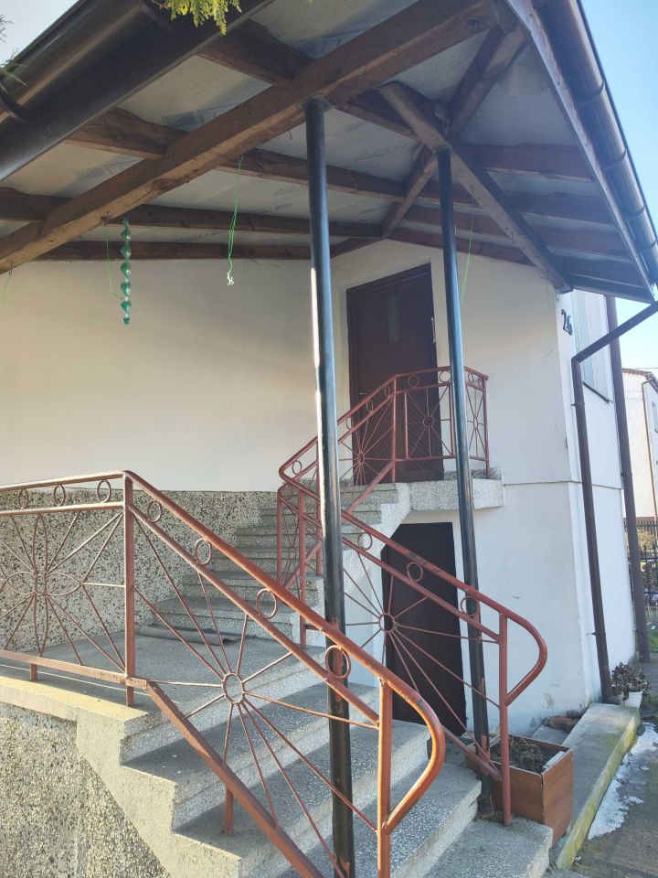 bliźniak, 5 pokoi Turek. Zdjęcie 4