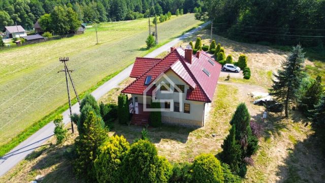 dom wolnostojący, 6 pokoi Lipnica Górna. Zdjęcie 2