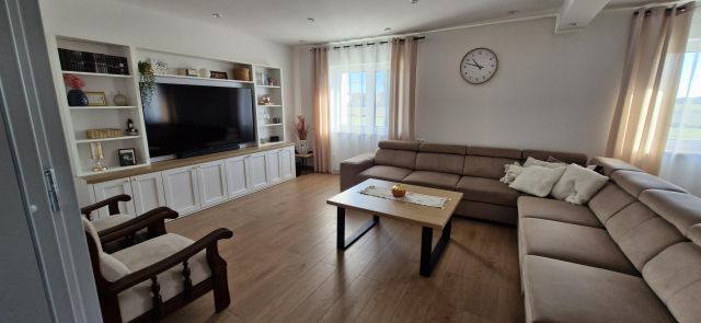 dom wolnostojący, 4 pokoje Kuniów. Zdjęcie 1