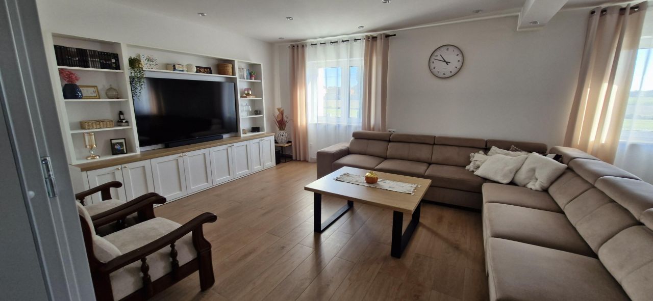 dom wolnostojący, 4 pokoje Kuniów