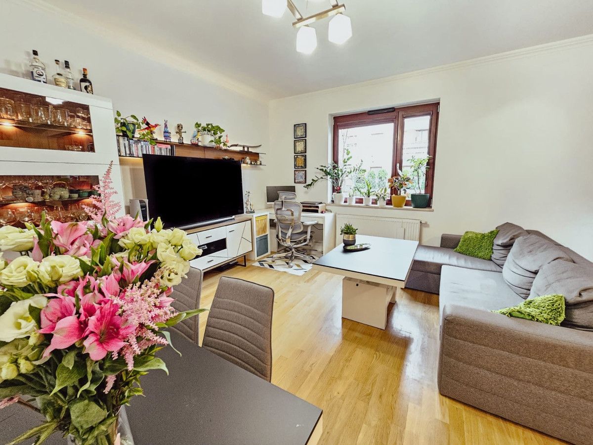 Mieszkanie 3-pokojowe Warszawa Wilanów, ul. Kazachska. Zdjęcie 1