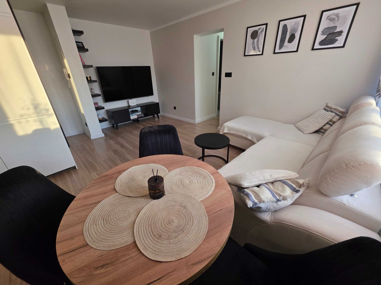 Mieszkanie 3-pokojowe Żary, ul. Męczenników Oświęcimskich. Zdjęcie 1