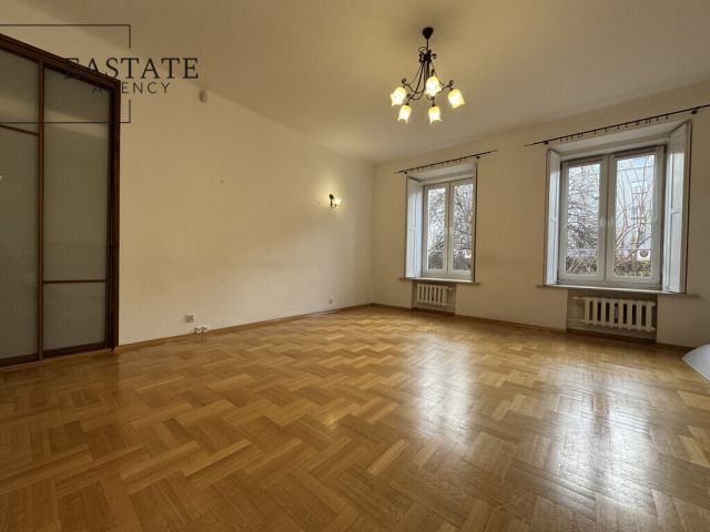 Biuro Warszawa Ochota, ul. Adama Pługa. Zdjęcie 2