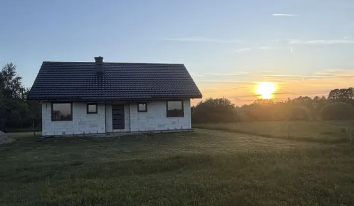 dom wolnostojący, 3 pokoje Wólka