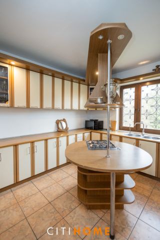 dom wolnostojący, 6 pokoi Łomianki. Zdjęcie 37