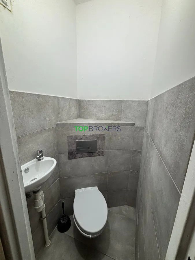 Lokal Warszawa Wesoła. Zdjęcie 15