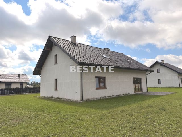dom wolnostojący, 6 pokoi Lutomiersk. Zdjęcie 4