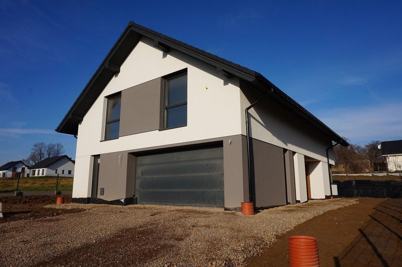 dom wolnostojący, 6 pokoi Libertów, ul. Przydworska